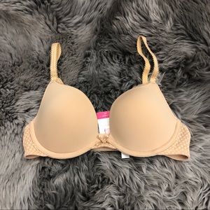 Wacoal | Women’s Bra | Nude | Floral Design | size 34B